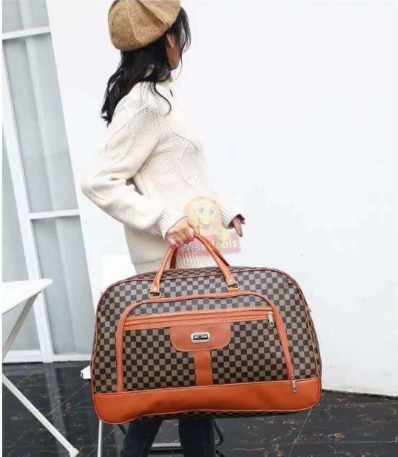 Large Travel Duffel Bag, 1 Compartment, 2 Front Pockets, Removable strap, Size: 54*33*20 cm -