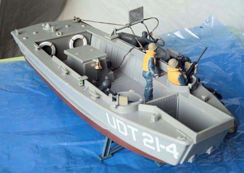 Revell 1:35 U.D.T. Boat with frogman
