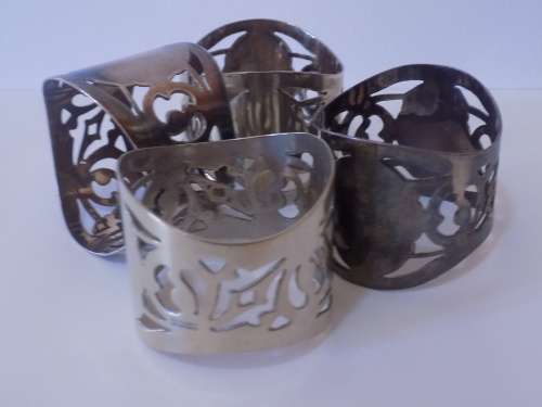 Four EPNS Van Riebeeck Plate Napkin Rings - Made in England