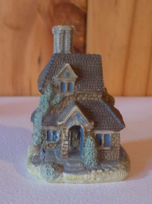 Small Detailed Cottage Ornament
