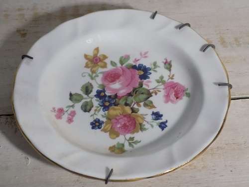 Small Floral Jason Works Nanrich Pottery Fine Bone China Wall Hanging Dish