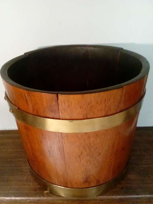 Large Vintage Wooden Bucket with Brass Overlays (Ref 114)