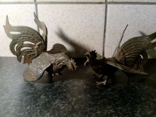 Pair Of Small to Medium Size Brass Fighting Cocks (Ref 483)