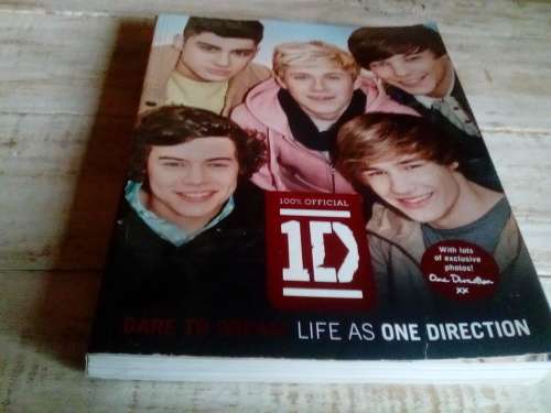Dare to Dream - Life as ONE DIRECTION Book with lots of Exclusive Photos