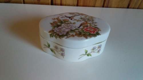 Quaint Hand Decorated Porcelain Trinket Holder