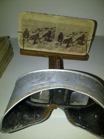 Vintage 1901 View Finder with 36 Very Old Cards - Mainly War Scenes