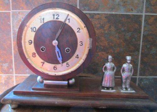 Vintage Mantel Clock for Restoration or Spares