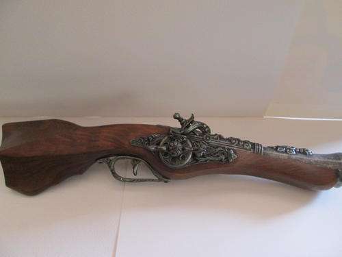 Solid Replica of Powder Gun with Great Detail
