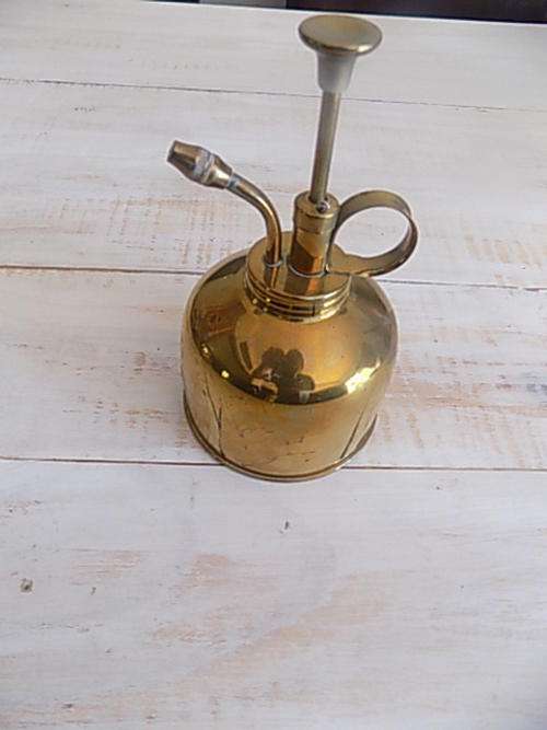 Decorative Light Brass Oil Can