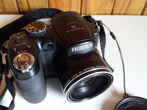 Fujifilm Finepix S2960 14 Mega Pixel Digital Preused Camera