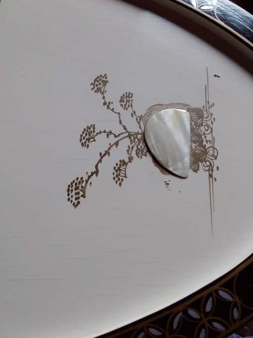 Large Oval 2D Art Impression of Oriental Lady