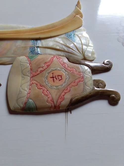 Large Oval 2D Art Impression of Oriental Lady