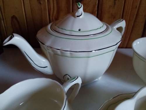 Vintage Alfread Meakin Tea Pot, Sugar Bowl, Milk Jug and Gravy Boat with Dish