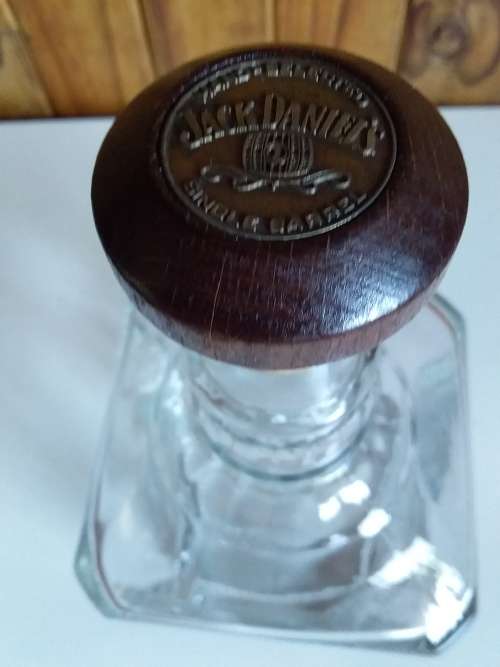 *Nice* Jack Daniels 750ml Glass Decanter with Branded Stopper