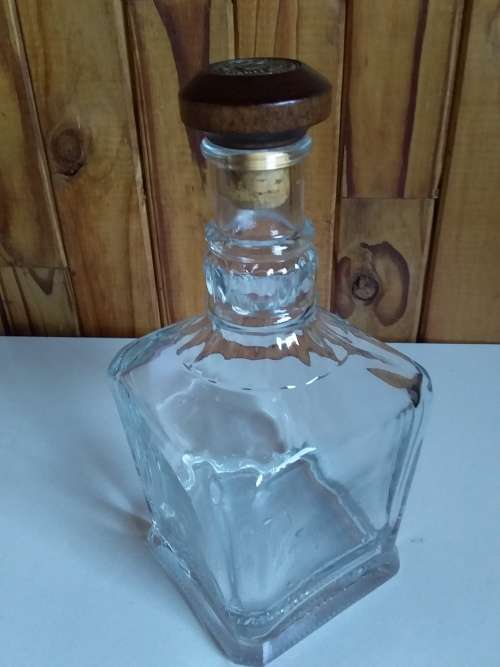 *Nice* Jack Daniels 750ml Glass Decanter with Branded Stopper
