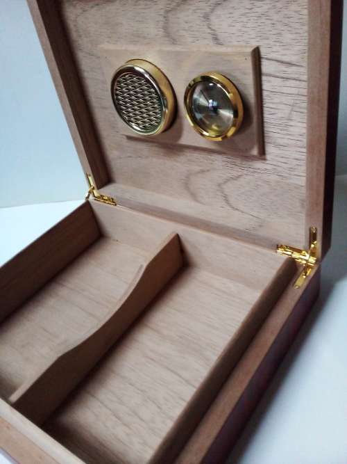 Wooden Cigar Climate Humidor Box