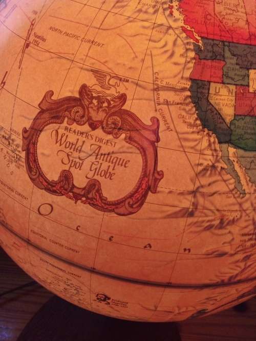 1980 Readers Digest World Antique Spot Globe