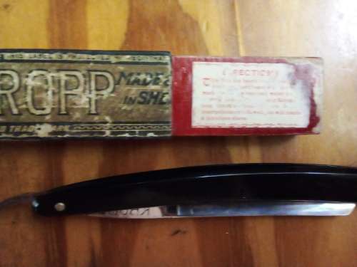 Vintage Kropp Cut Throat Razor - Made in England