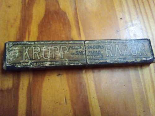 Vintage Kropp Cut Throat Razor - Made in England