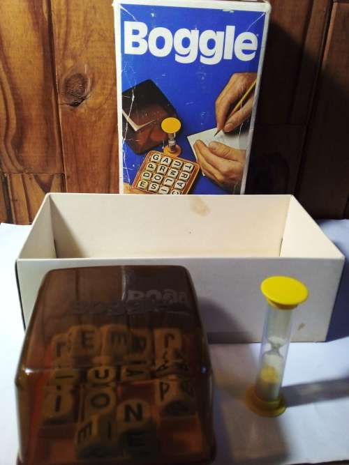 Vintage Parker Brothers Hidden Word Game