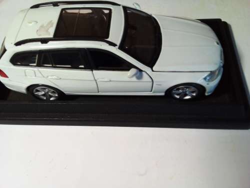 Burango BMW 3 Series Touring Diecast on Stand