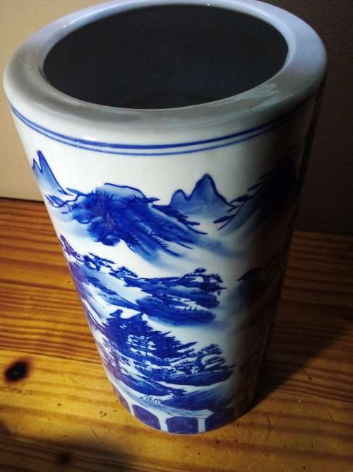 Solid Large Blue Willow Design Vase - No Markings