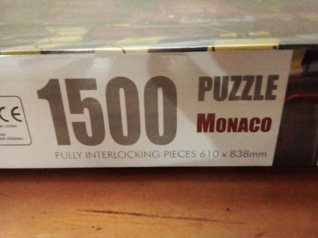 1500 Piece Puzzle - Grand Prix  Racing Car