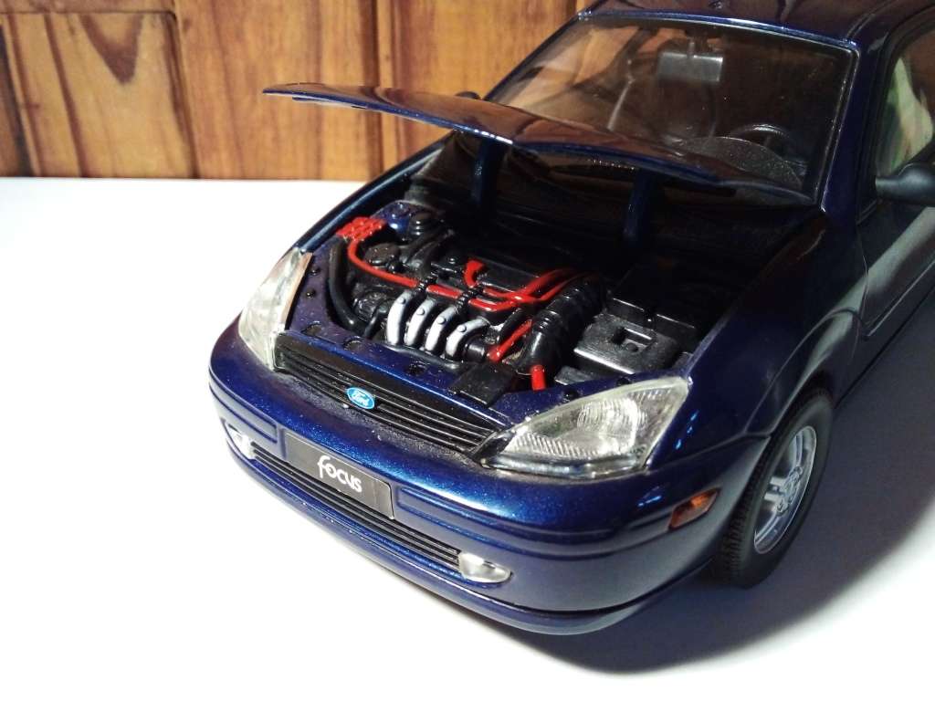 Motor Max Ford Focus ZX3 Diecast Scale 1:18 (SP049)