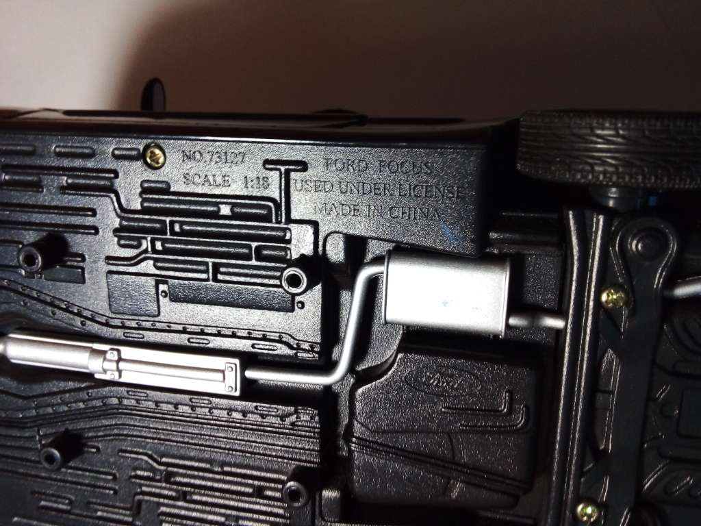 Motor Max Ford Focus ZX3 Diecast Scale 1:18 (SP049)