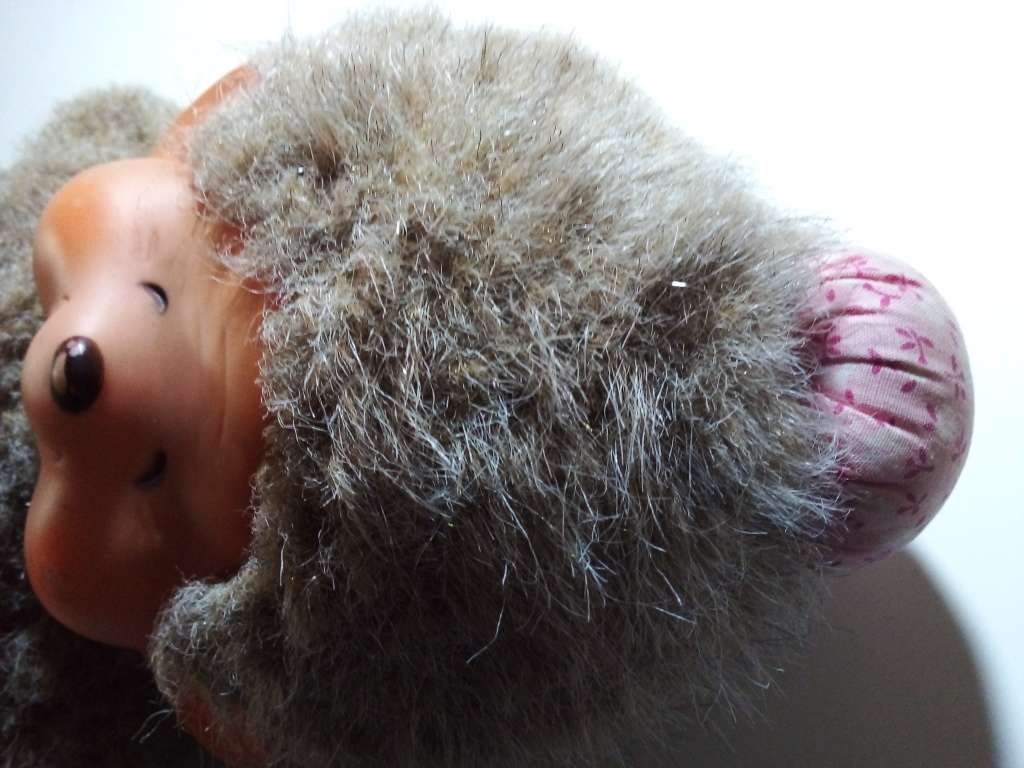 Genuine 1974 Sekiguchi Rubber & Fur Doll (SP058)