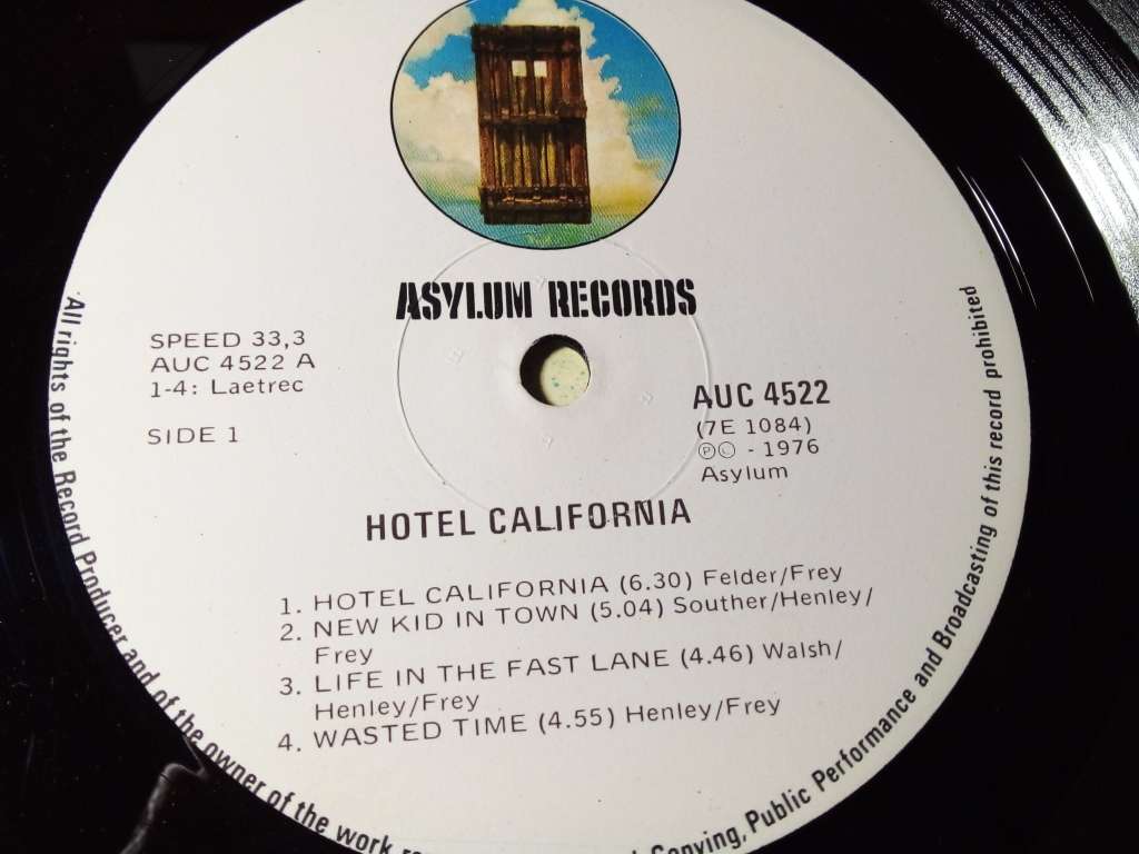 1976 Eagles - Hotel California Vinyl LP