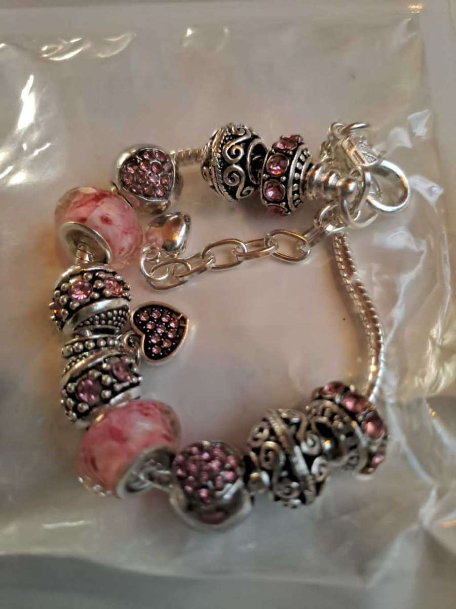 18cm Silver Plate Pink Heart Pendant Bracelet