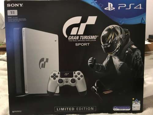 Playstation 4 Console GT Edition
