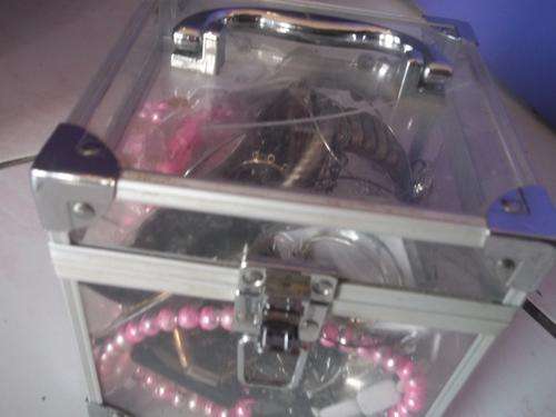 BOX FULL COSTUMEJEWERLY Y MUST GO