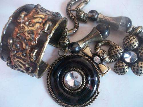 Heavy stunning set Necklace with Bangle all must go one combo