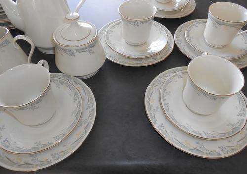 45 piece dinnerware set top
