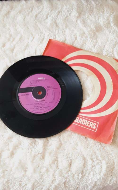 Roger glover & guests -love is all 7 inch vynil lp