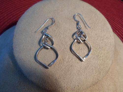 GORGEOUS!!! STERLING SILVER DROP EARINGS