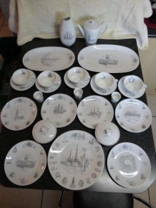 AMAZING!!! ROSENTHAL RODE & ZERRATH 32 PIECE SET WITH 1 THOMAS VASE EXCELLENT!!!!