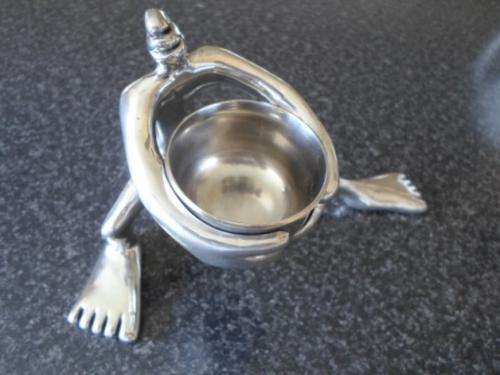 WOW!!! CARROL BOYES SMALL - PUT YR FOOT IN IT NUT BOWL (MINT CONDITION) VALUE R3000