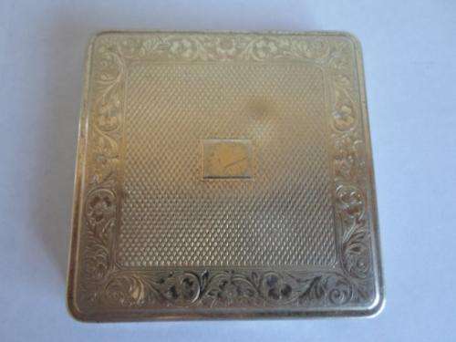 EXCEPTIONAL!! 1953 LONDON SILVER COMPACT BY KLD STUNNING ENGINE TURNED DETAIL 116,9g