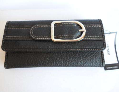 STUNNING!!! BRAND NEW LADIES LEATHER NINE WEST WALLET WITH BUCKLE DETAIL