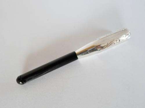 BEAUTIFUL!! ART DECO 835 SILVER CIGARETTE HOLDER WITH STUNNING ENGRAVED DETAIL