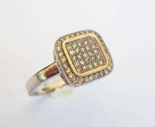 DAZZLING!! SPARKLY STERLING SILVER & MULTIPLE CZ RING SIZE O1/2