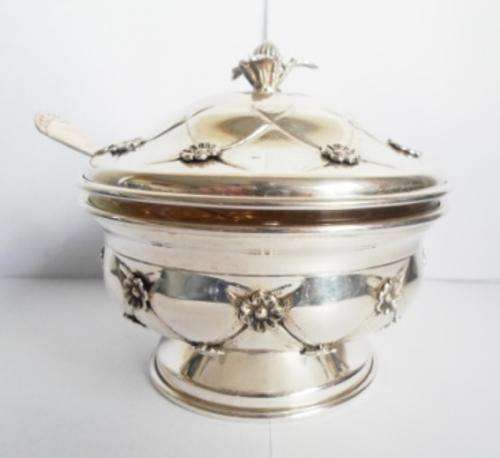 WOW!! STUNNING HADAD BROS. JUDAICA STERLING SILVER HONEY DISH, MINT CONDITION 221gr VALUE R7000