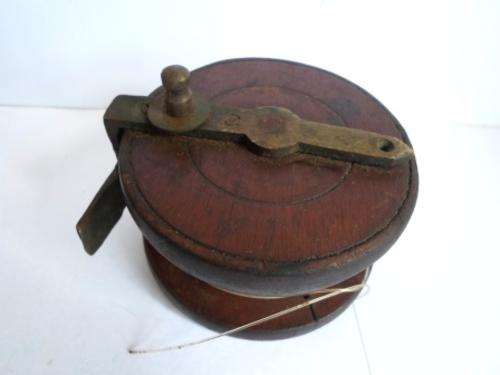 WOW!! ANTIQUE & BRASS FISHING REEL 95mm X 90mm X 75mm