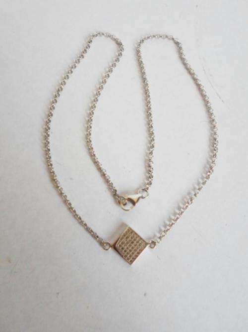 SPARKLY!!! STERLNG SILVER HOOP LINK & MULTIPLE CZ NECKLACE, FANTASTIC PIECE!! WOW!!