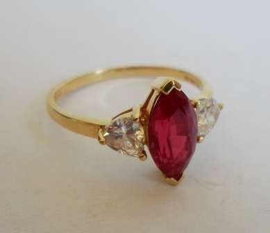 WOW!! VINTAGE 14ct YELLOW GOLD, MARQUISE RUBY & CZ RING SIZE T 1/2,  3,2g VALUE R4500 WOW!!