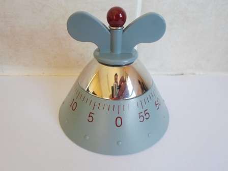 AWESOME!! ALESSI KITCHEN FOOD TIMER DESIGNED BY MICHAEL GRAVES WORKING!! WOW!!