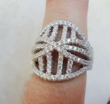 WOW!! FABULOUS!! STERLING SILVER & MULTI CZ RING 3,5g WOW!!
